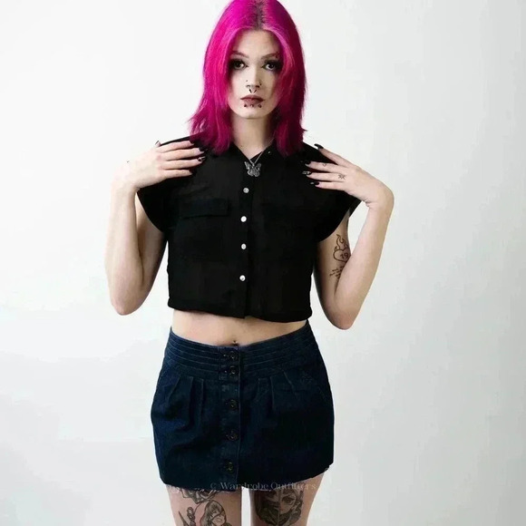 Black Cropped Sheer Short Sleeve Button Down - S - Picture 5 of 5
